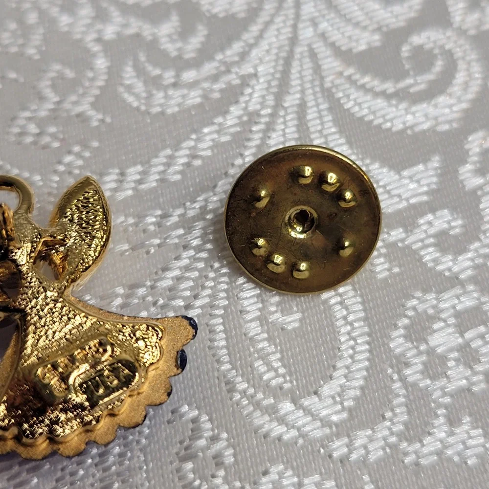 Small Vintage September Birthstone Pin Blue Sapphire Angel USA Made Gift‎